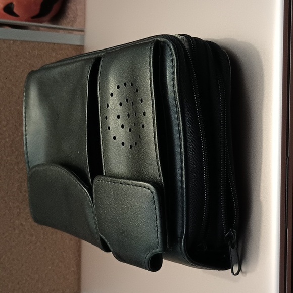 Faux leather black 2 zipper 2 pocket unisex organizer - Picture 2 of 9